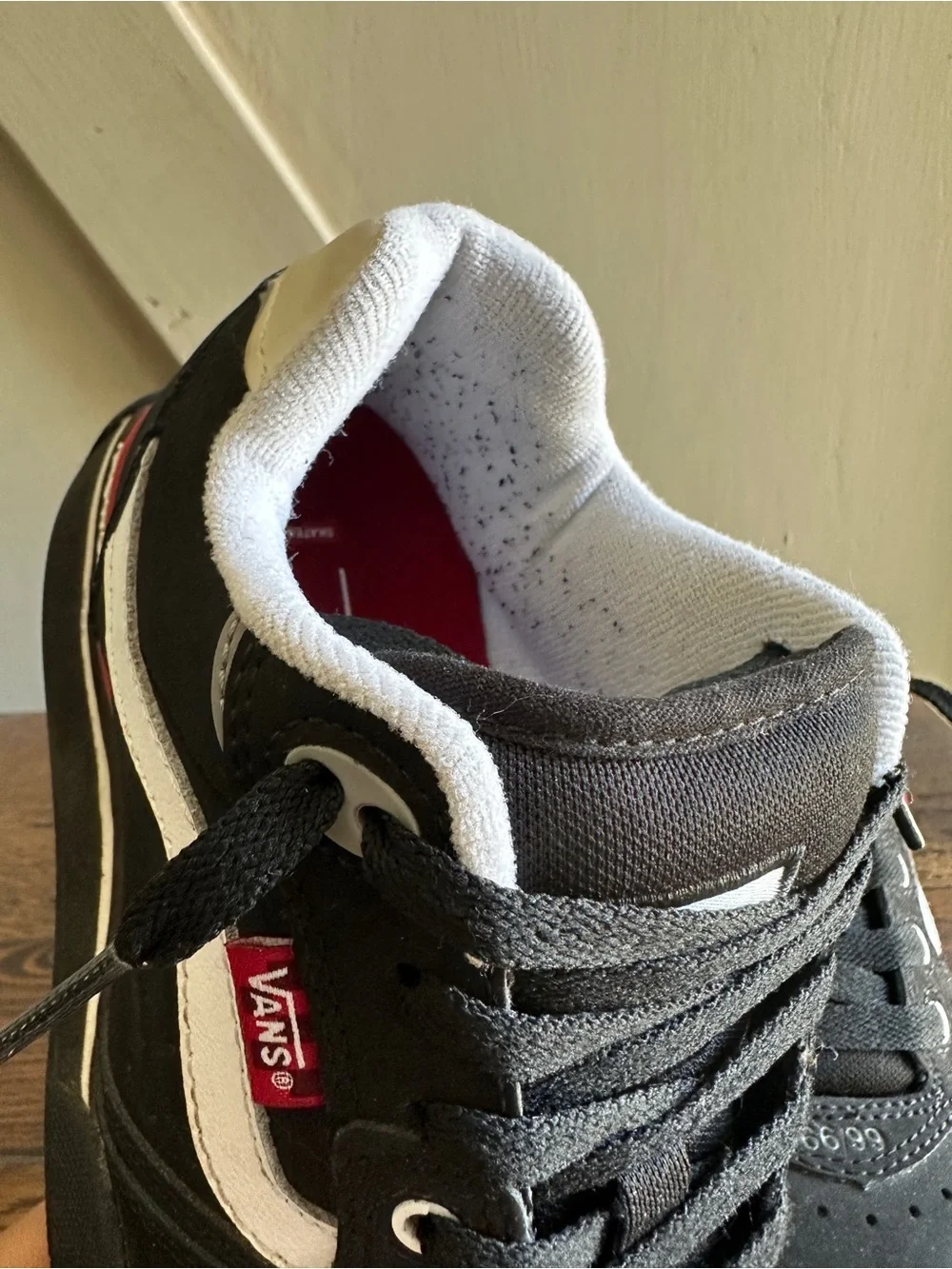 Vans Rowley XLT Skate Shoes Black White Red Men’s 4.5 Women’s 6 Sneakers